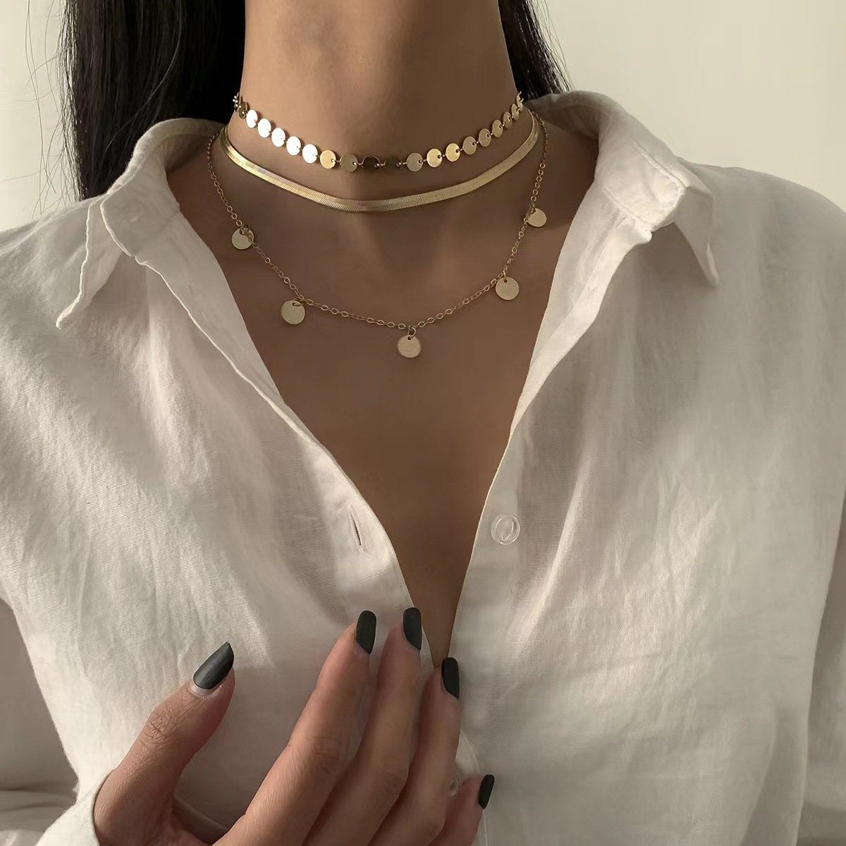 Jewelry catwalk geometric thin chain clavicle chain retro simple disc pendant set necklace