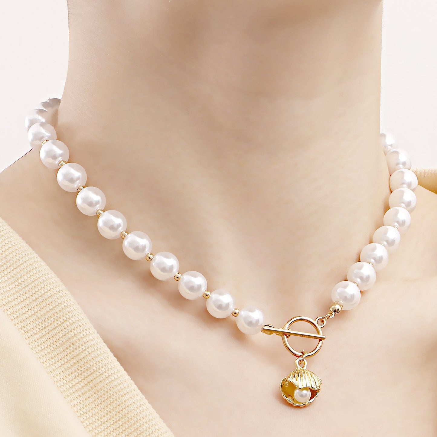 Jewelry ins imitation pearl necklace scallop pendant necklace female hot girl clavicle chain niche design