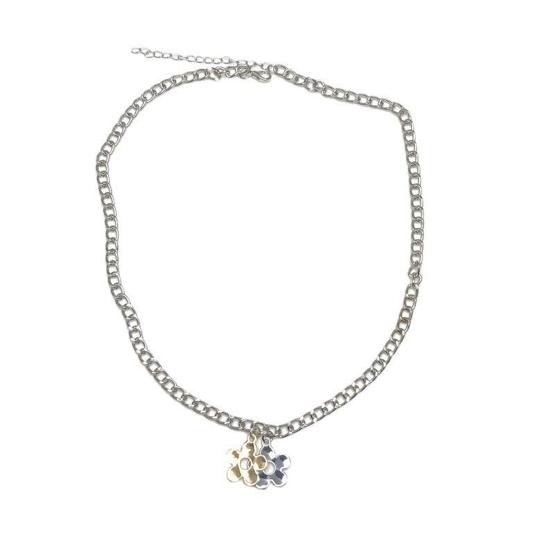 Simple color contrast flower necklace female niche design ins hip hop sweater clavicle chain trendy sweater chain