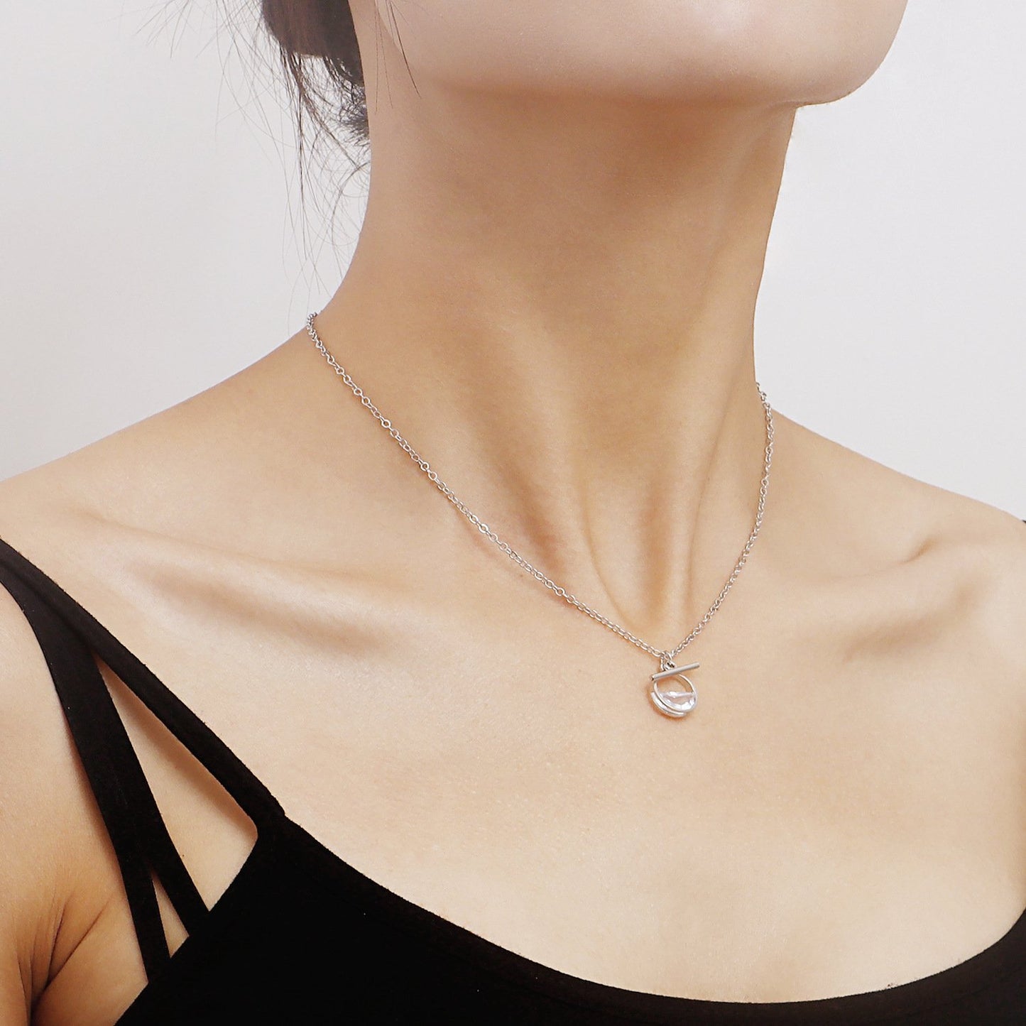 Jewelry Temperament Light Luxury Clavicle Chain Indifferent Female Personality Trendy Exquisite High-end Design Sense Necklace