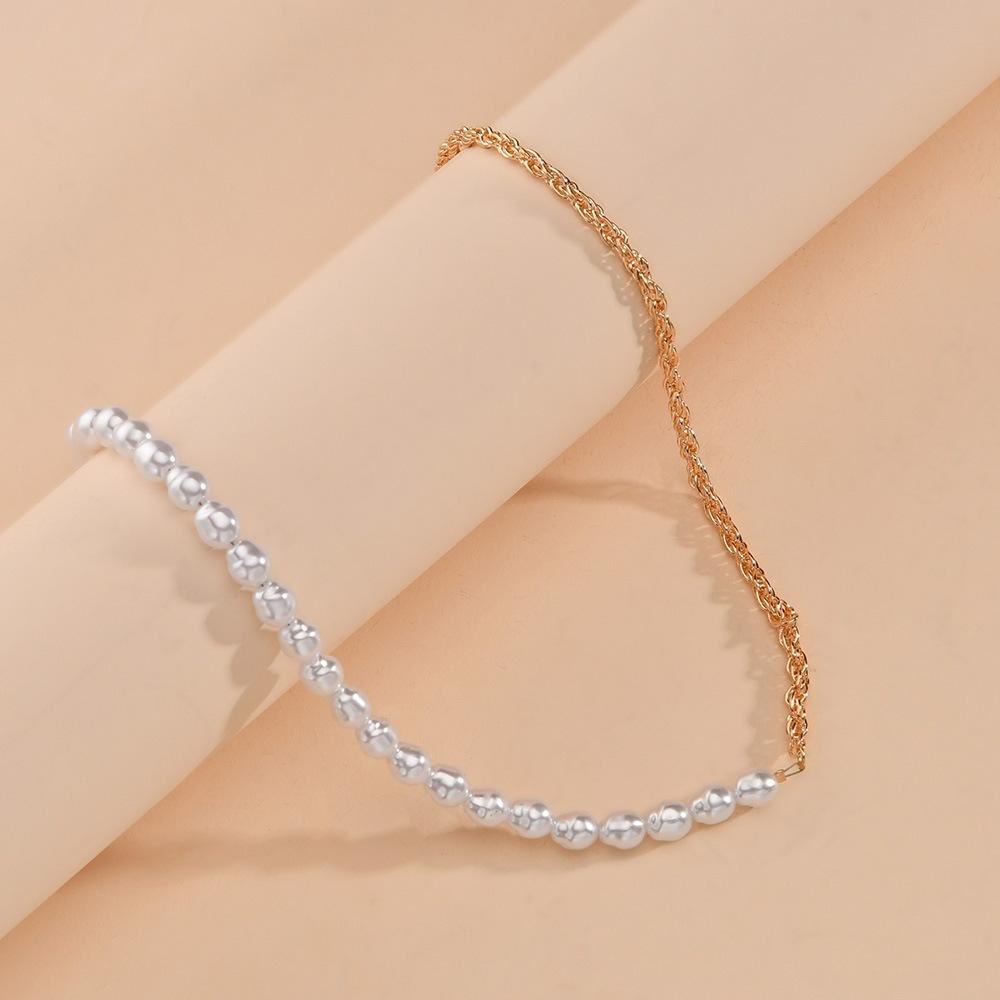 Fashion Asymmetric Twist Chain Clavicle Chain Necklace Shaped Imitation Pearl Necklace Accessories