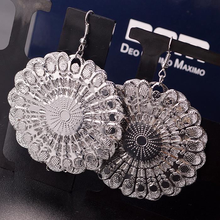 Exaggerated Retro Hollow Flower Court Versatile Actress Frosted Earrings Dunhuang
