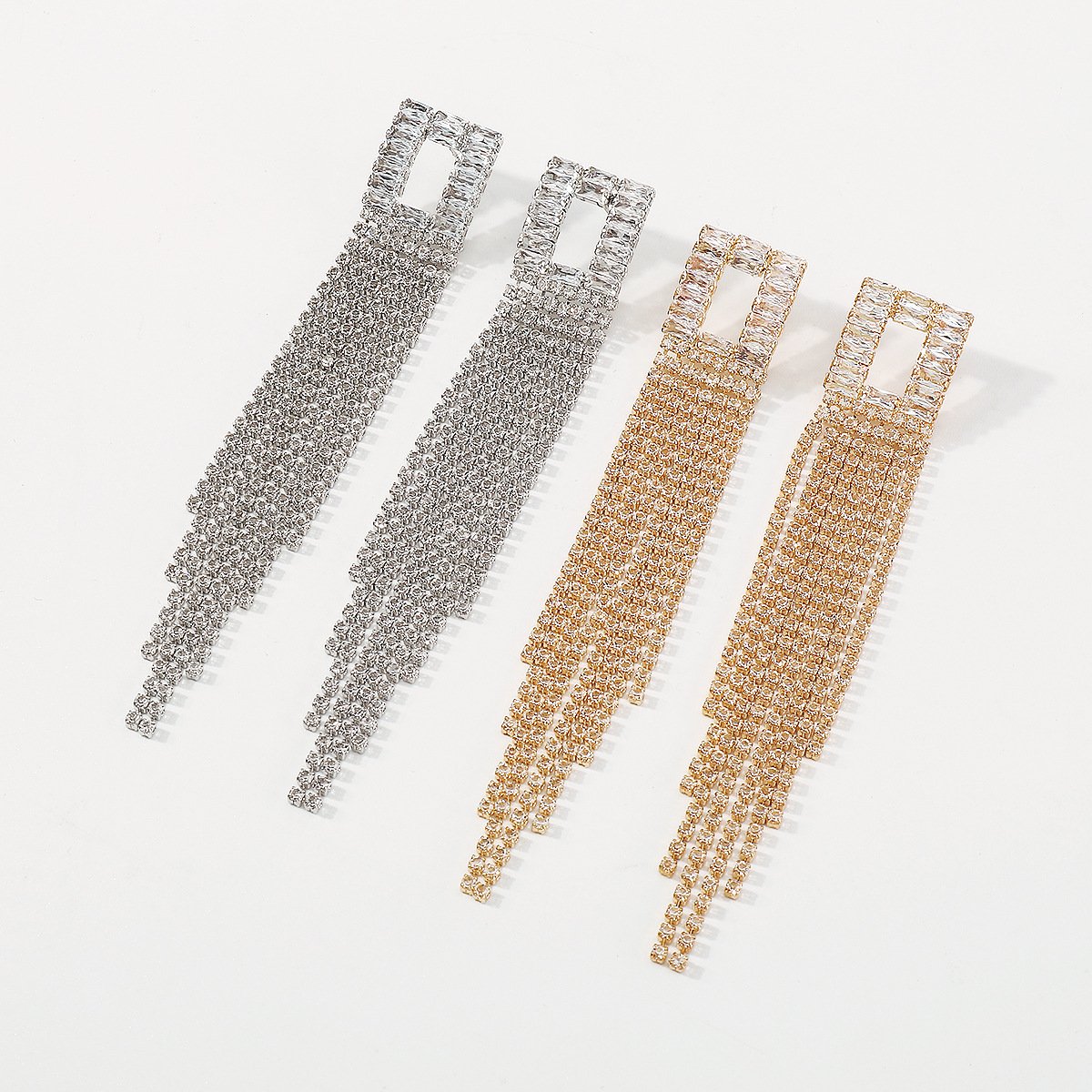 E1969 Light Luxury Retro Atmospheric Claw Chain Tassel Earrings Hollow Rhinestone Long Section Niche Earrings