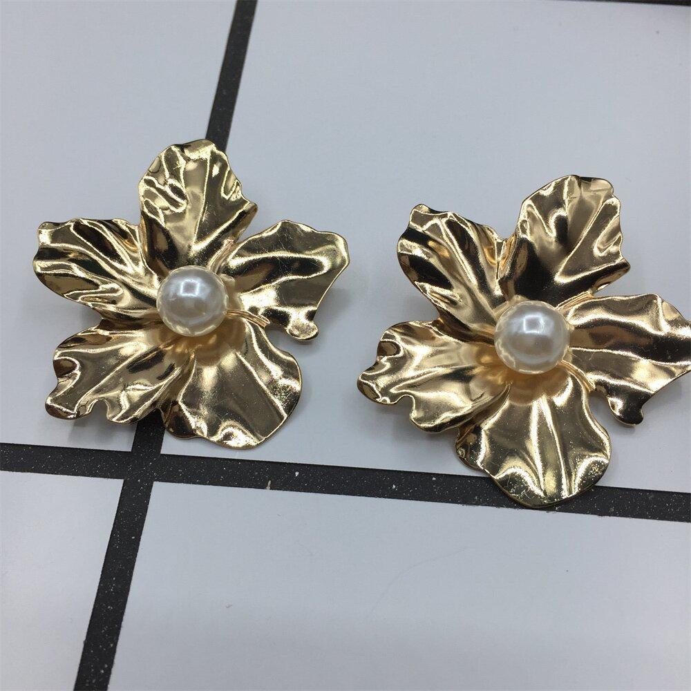 Pearl Petal Flower Stud Earrings Pop Jewelry Night Party Performance Earrings