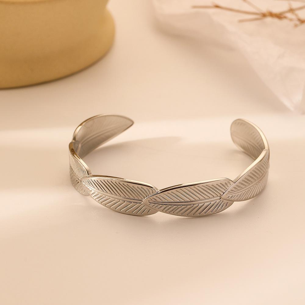 Fashionable high-end temperament stainless steel opening women's feather leaves all-match natural bracelet