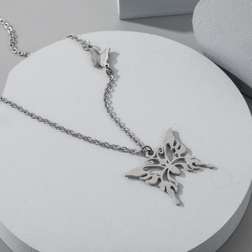 INS Hot Necklace Stainless Steel Retro Cold Butterfly Pendant Fashion Port Temperament Necklace