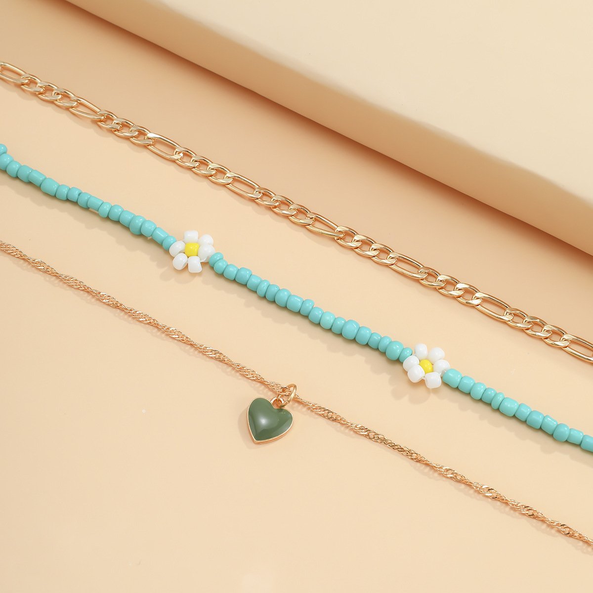 French retro painting oil heart-shaped small daisy rice bead necklace simple metal thin chain necklace female