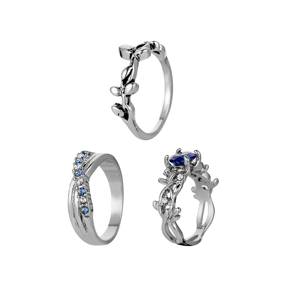 Fashionable luxury trendy blue diamond flower rattan multi-piece ring set exquisite rattan clause ladies ring jewelry