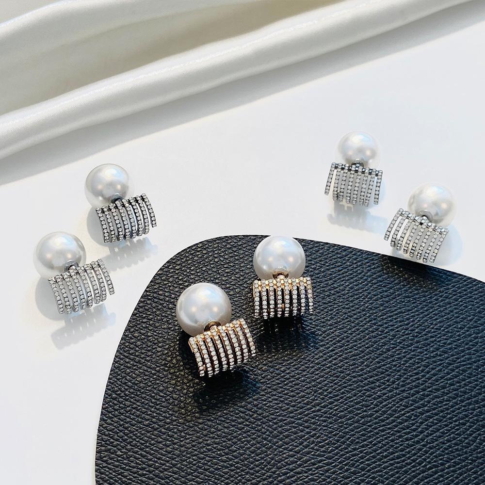 ins pearl earrings women's fashion light luxury niche design diamond claw earrings temperament net red earrings trend