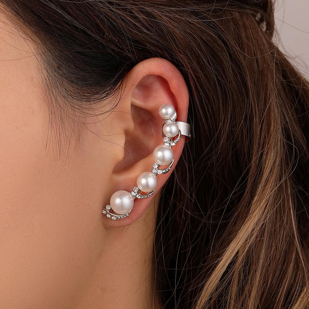 Classic Fashion Simple Sweet Ladies Flash Diamond Pearl No Pierce Ear Row Single Left Ear Clip Earrings