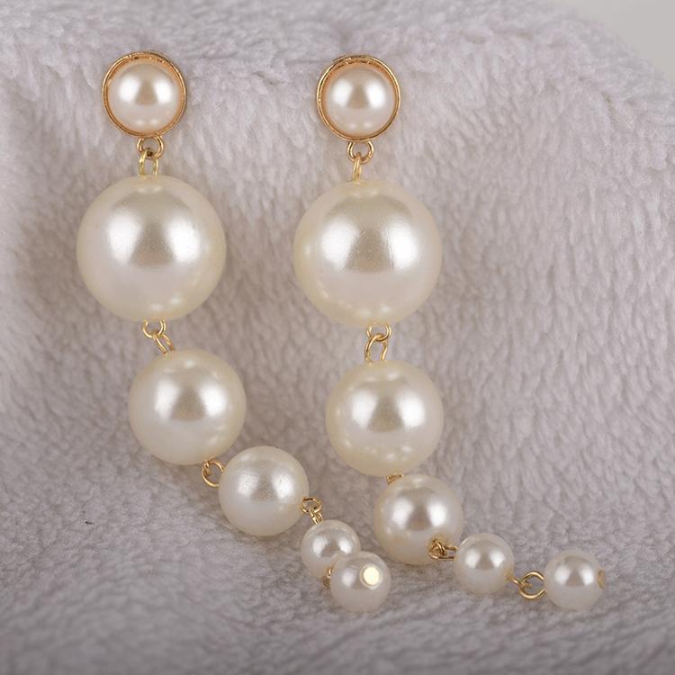 National temperament ladies elegant large string of long string pearl earrings Baroque exaggerated long earrings