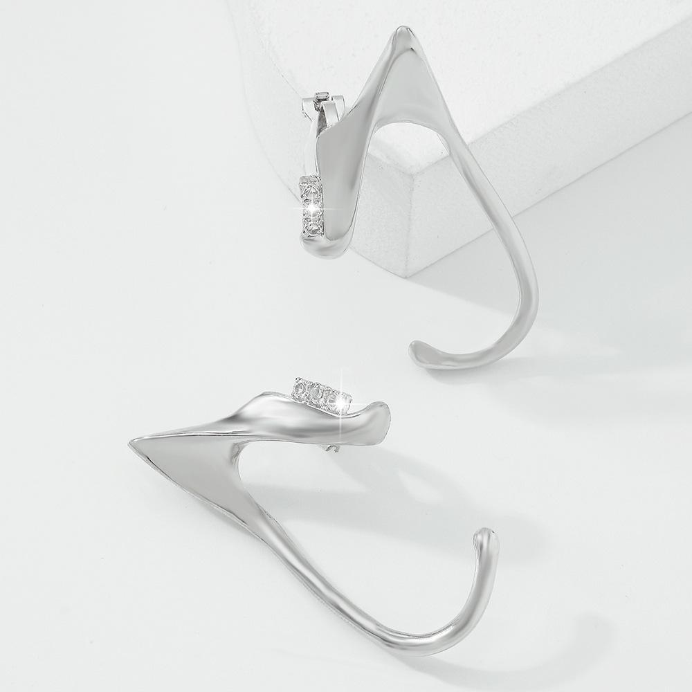 E1158 Simple no pierced ear hanging personality night jump di diamond earrings slim fashion earrings women