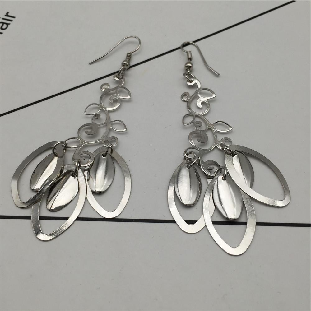 Swallowtail Wreath Multi-layer Ladies Earrings Versatile Earrings Floor Stall Jewelry