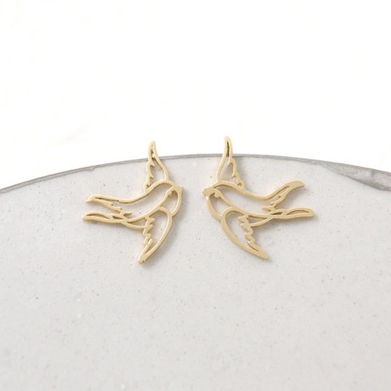 Jewelry simple personality hollowed out small swallow earrings pigeon small animal ear jewelry