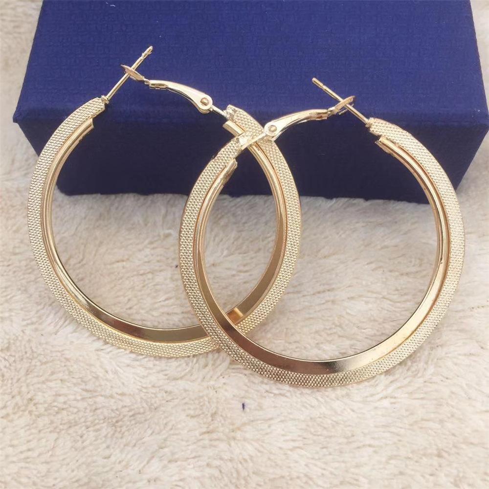 Branded flat hoop earrings circle star earrings female ear hanging fashion earrings