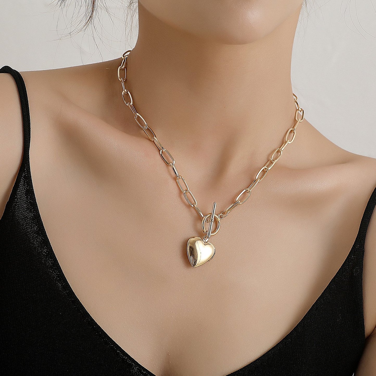 Jewelry chain can be opened peach heart pendant necklace ladies fashion simple temperament heart-shaped necklace