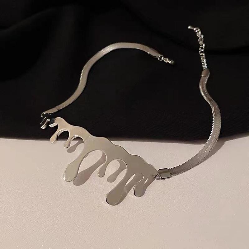 Minority Design Melted Ice Cream Titanium Steel Trendy Spice Girl Necklace Hip Hop Men and Women Trendy Versatile Lava Clavicle Chain