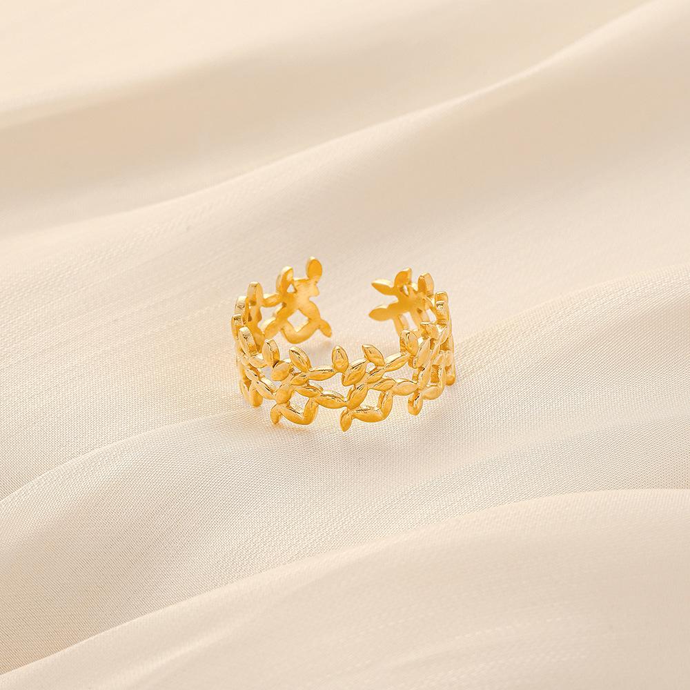 Trendy small fresh stainless steel opening hollow flower adjustable ring