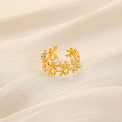 Trendy small fresh stainless steel opening hollow flower adjustable ring