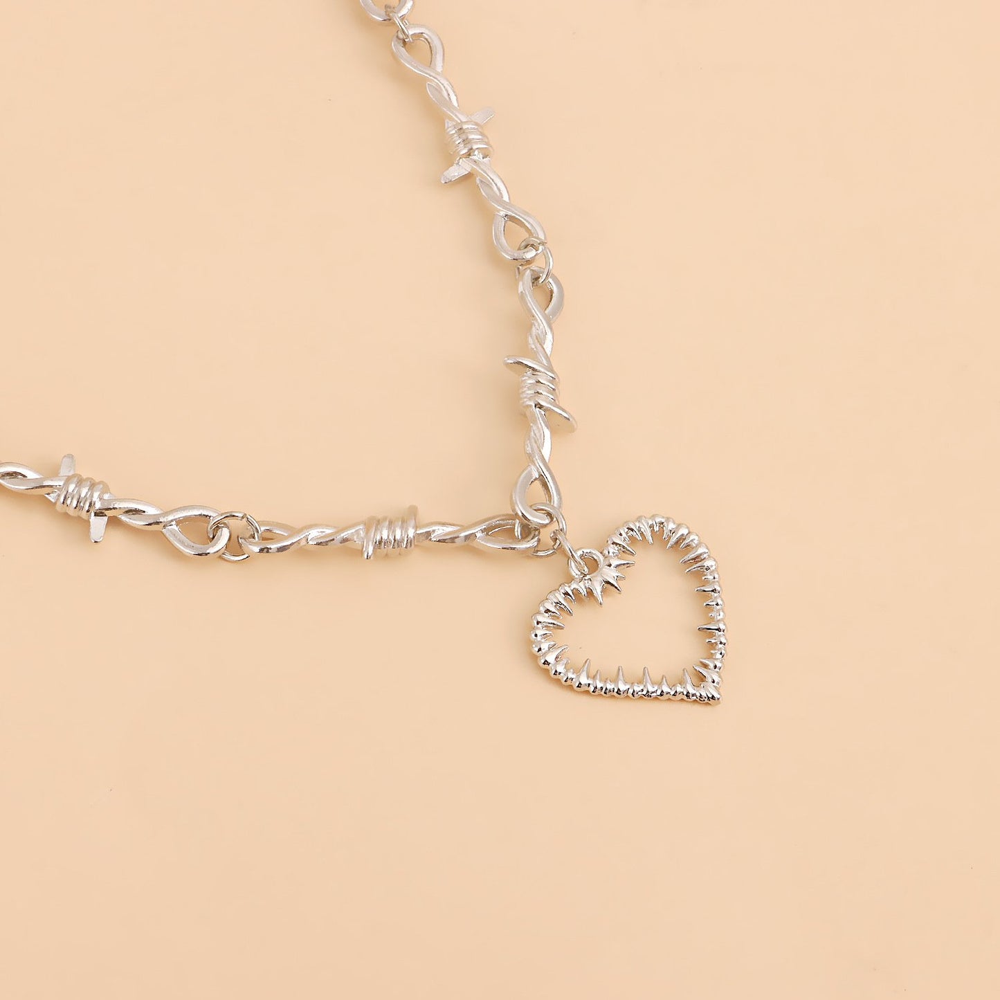 Love Thorn Necklace Hip Hop Tide Brand Thorn Dark Pendant Jewelry for Men and Women