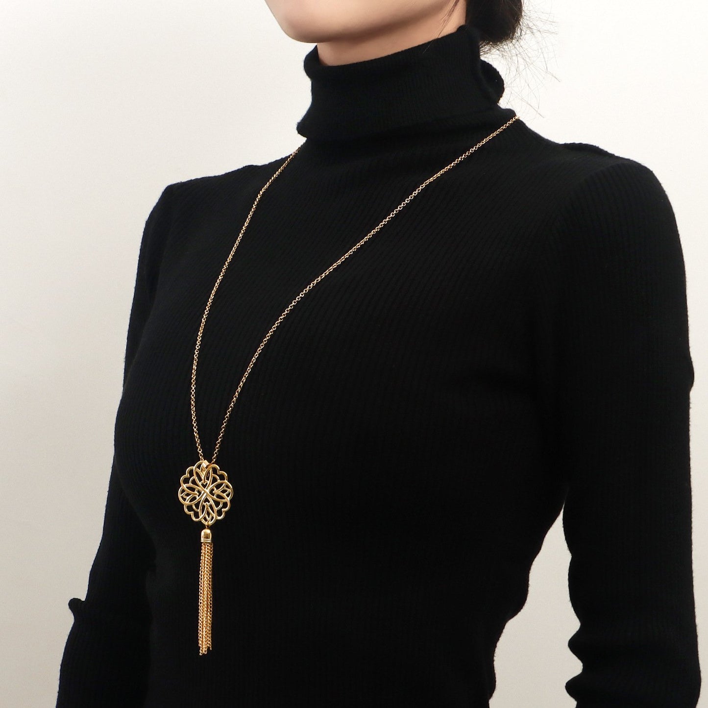 Jewelry INS Hollow Lotus Tassel Long Necklace Sweater Chain Female Simple Autumn and Winter Necklace