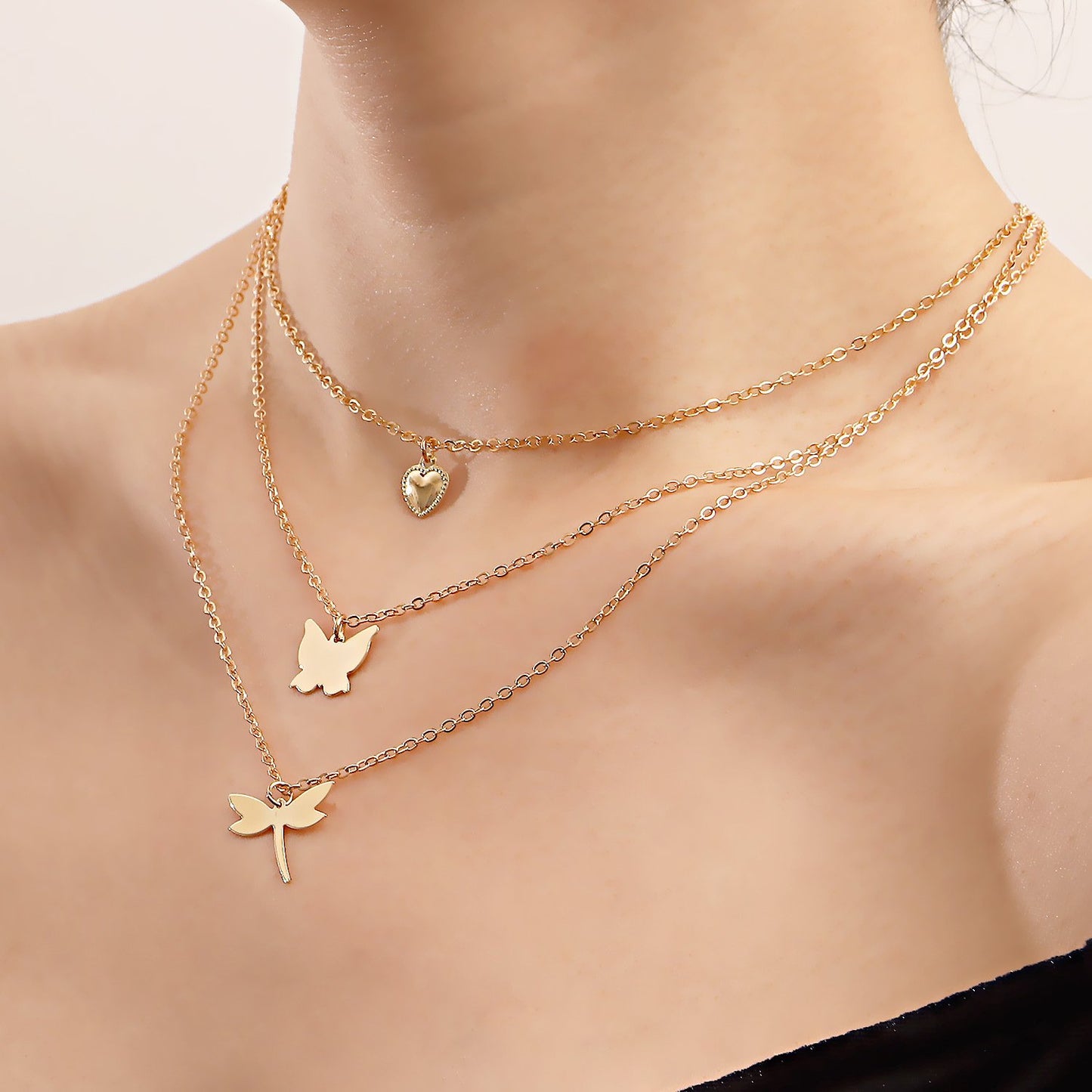 Fashion Jewelry Temperament Butterfly Dragonfly Combination Multilayer Necklace Niche Design Love Pendant Clavicle Chain Female