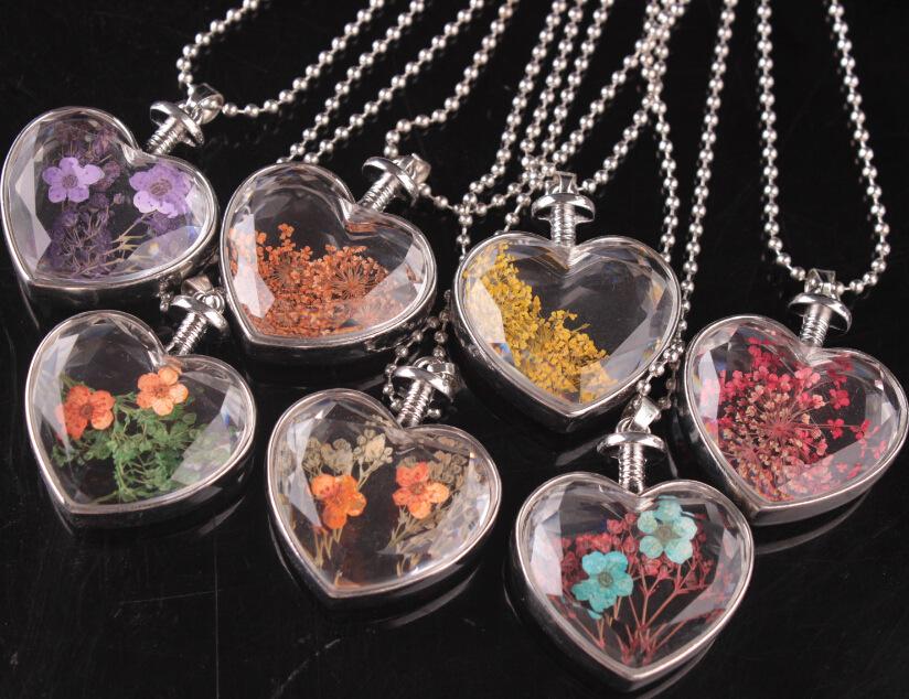 Heart Shape Pendant Fashion Simple Crystal Clavicle Chain Popular Dried Flower Necklace Jewelry