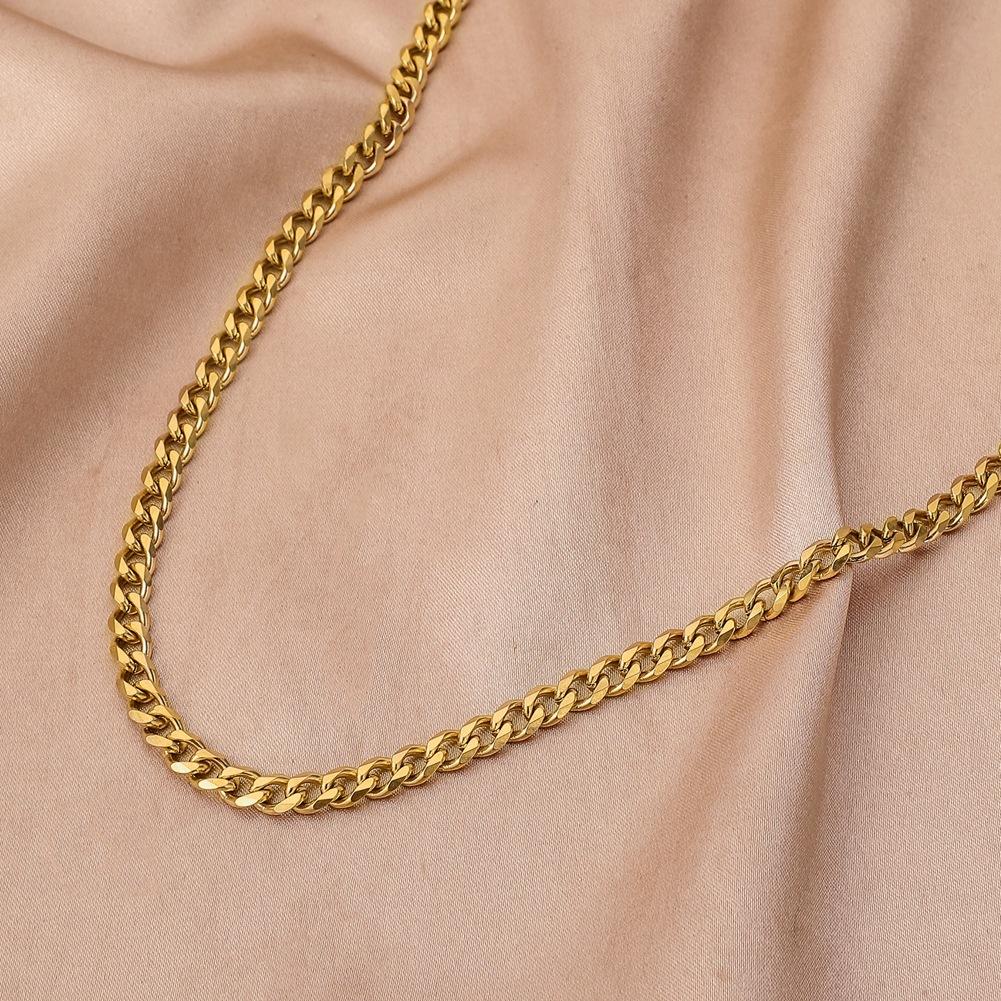 Men's Stainless Steel Titanium Steel Plated 18K Gold Short Necklace Simple and Elegant Clavicle Chain Accessories Year