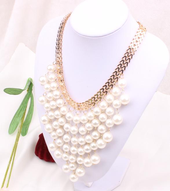 Exaggerated Pearl Necklace Fake Collar Short Clavicle Chain Pendant Jewelry
