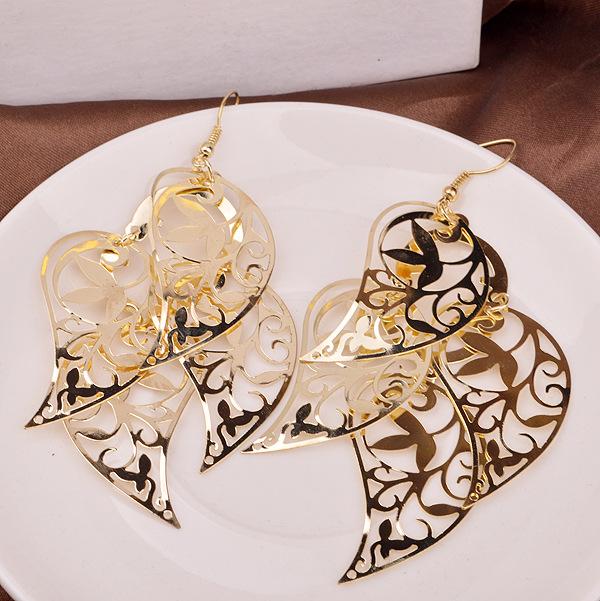 Hollow water drop leaf metal sheet earrings temperament ladies night party earrings