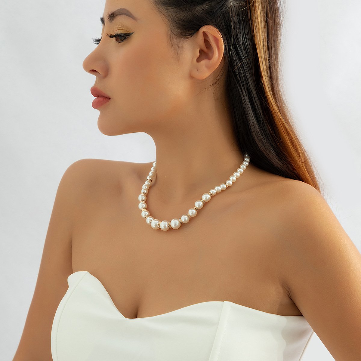 Jewelry Niche Simple Imitation Pearl Clavicle Necklace Female Personality Versatile Diamond Geometric Necklace