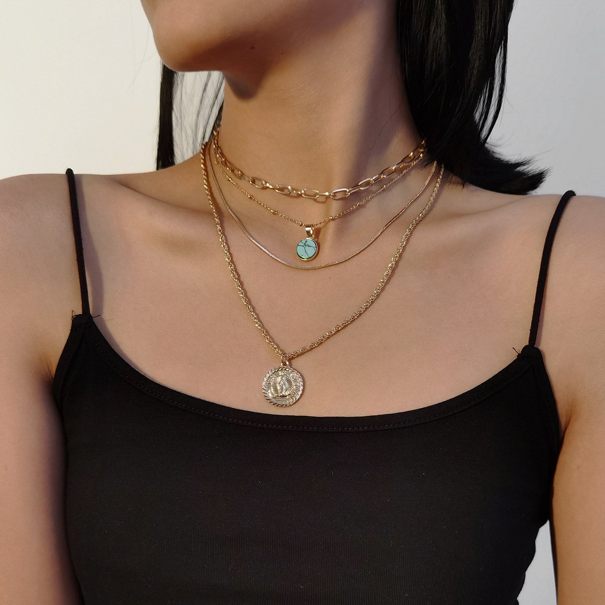 Jewelry Simple Geometric Portrait Set Necklace Female Retro Green Turquoise Round Pendant Necklace