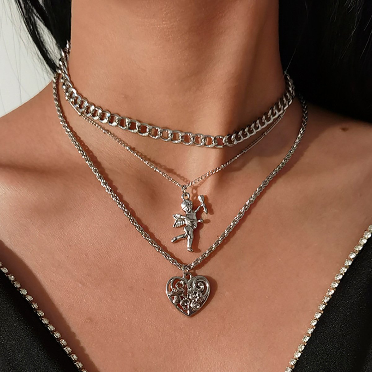 Jewelry Creative Cupid Embossed Necklace Vintage Hollow Flower Heart Shaped Angel Set Necklace