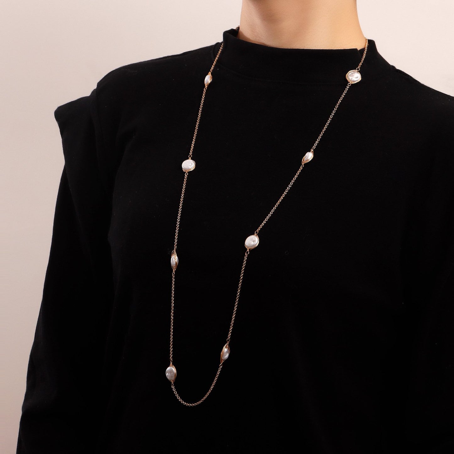 Niche Design Sense Necklace Simple Versatile Temperament Jewelry Imitation Pearl Clavicle Chain Sweater Chain Necklace Female