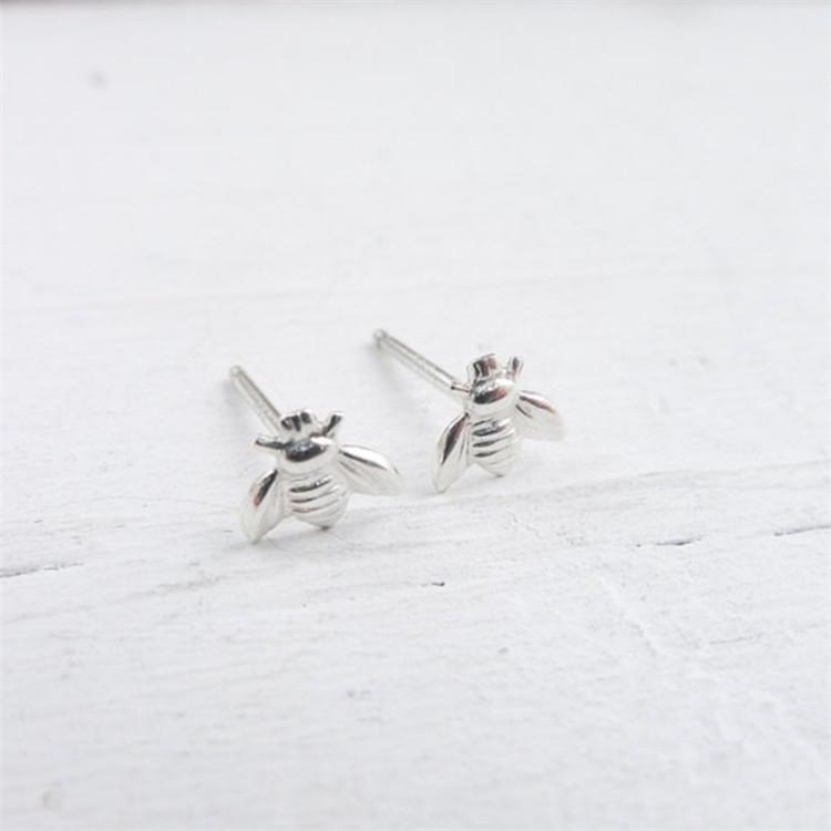 Popular Bee Stud Earrings Small Bee Stud Earrings Insect Bee Shape Ear Jewelry Gold Silver Earrings