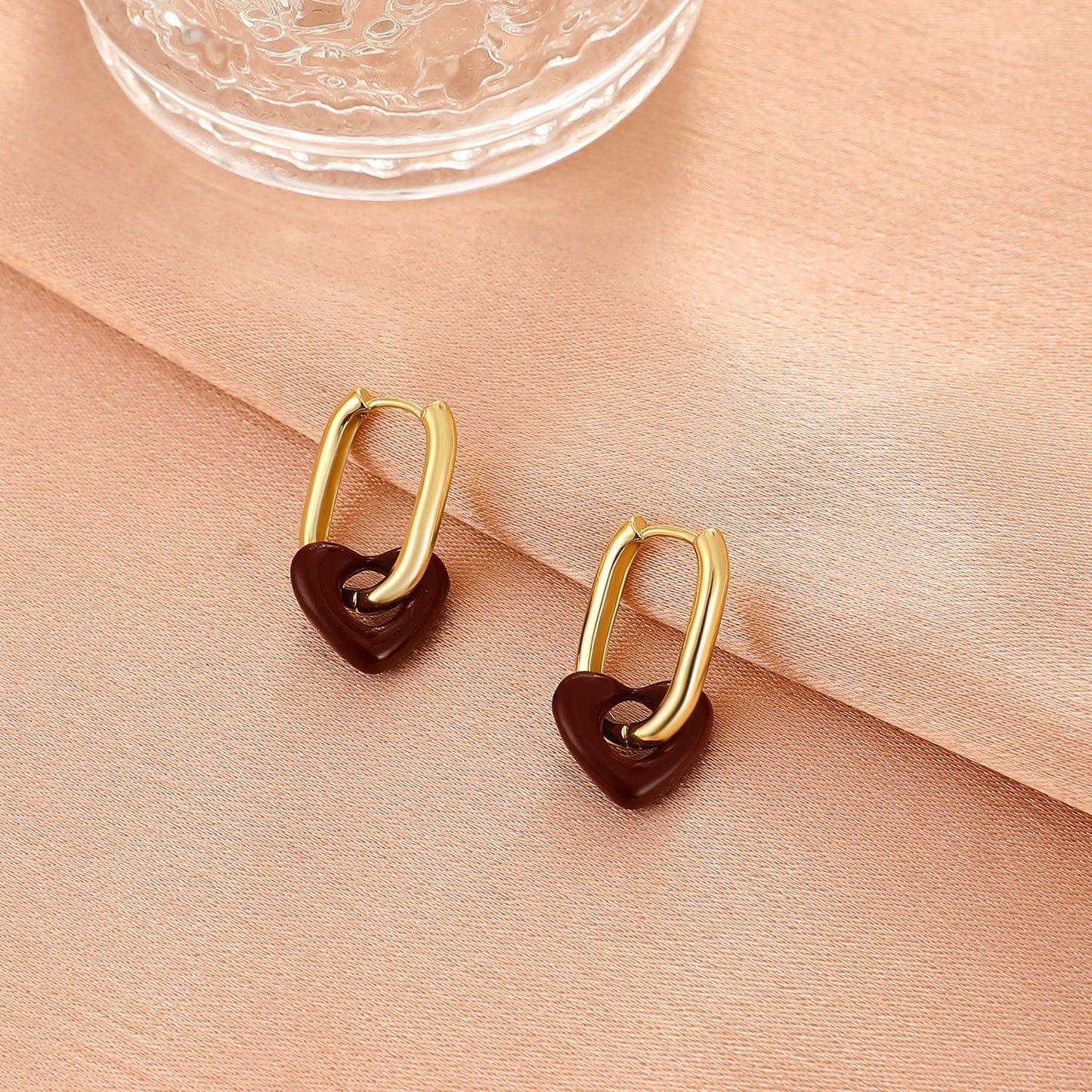 French retro wine red love earrings women's fashion light luxury niche temperament heart pendant earrings Hong Kong earrings