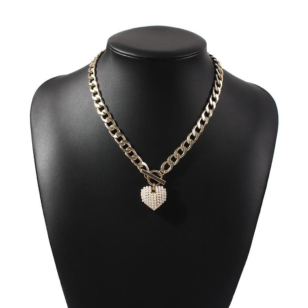 N755 Punk Pearl Love Necklace Female Personality Bold Water Wave Clavicle Chain