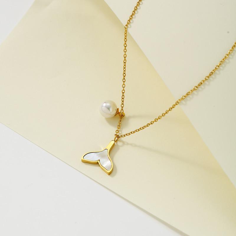 Light luxury fishtail female pearl necklace natural freshwater white mother-of-pearl clavicle chain niche simple pendant for girlfriend gift