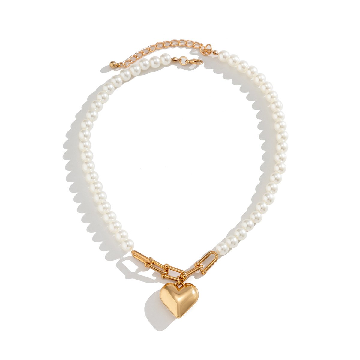 Jewelry Metal U-shaped Buckle Peach Heart Pendant Necklace Female Retro Versatile Pearl Clavicle Necklace