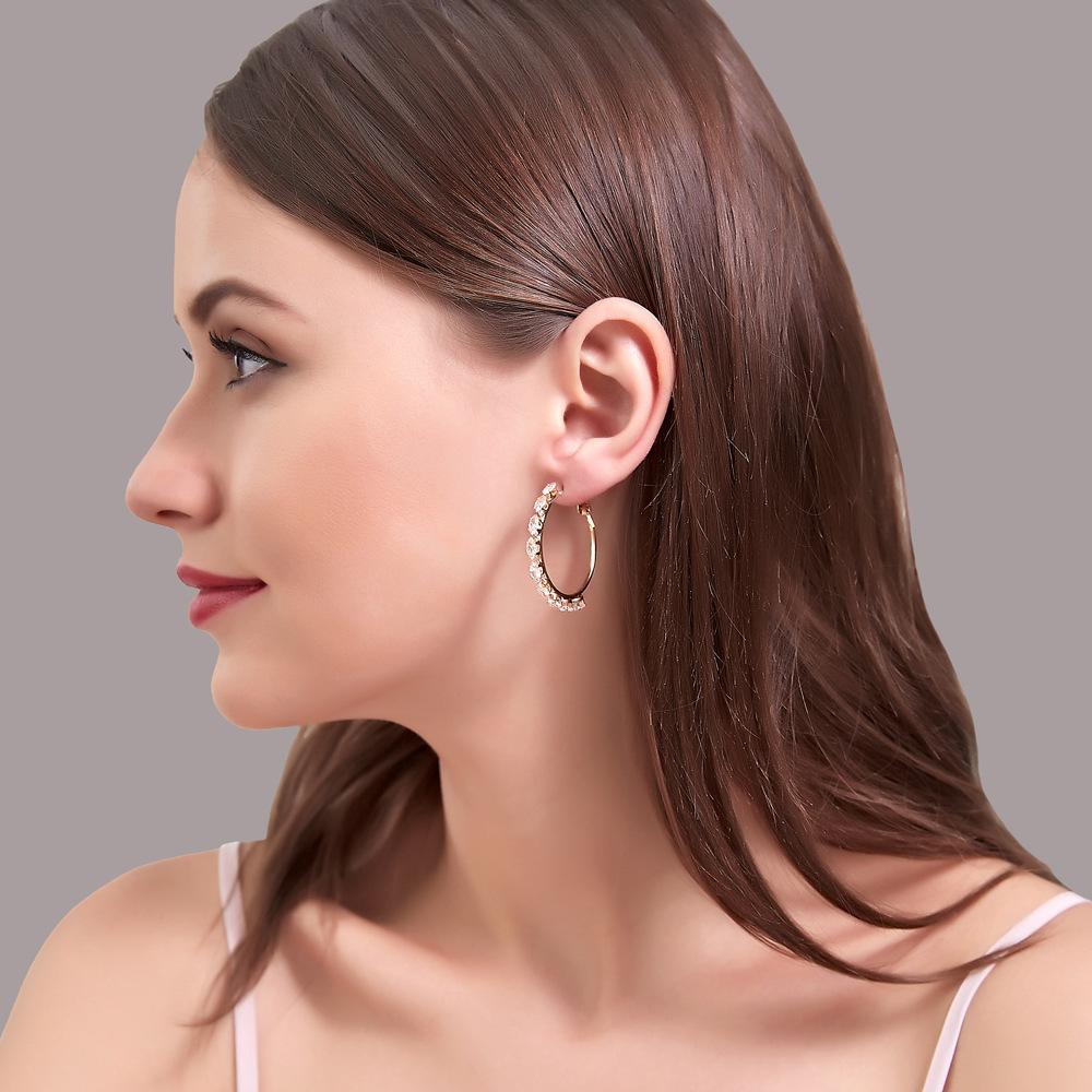 Ins inlaid crystal round earrings female personality temperament hollow simple geometric earrings net red earrings tide