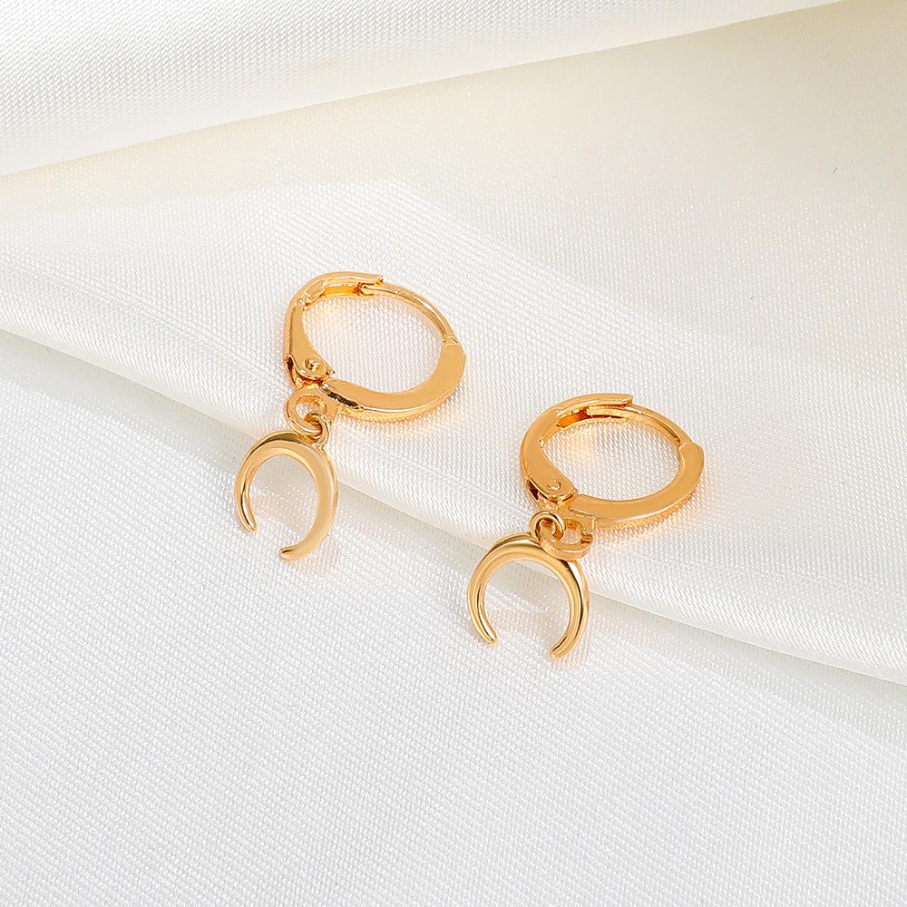 Moon earrings ins simple temperament metal crescent earrings earrings fashion personality earrings