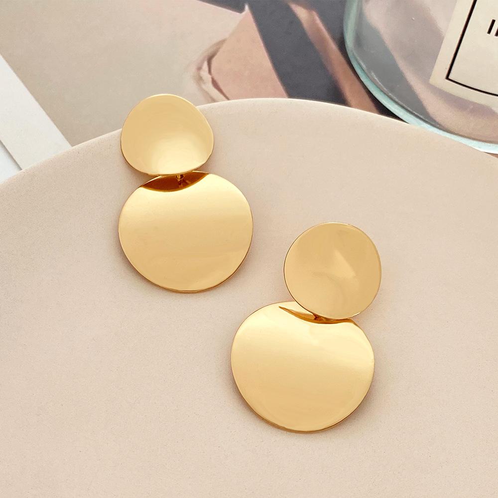 Retro round metal earrings ins three-dimensional glossy earrings fashion versatile fashionable earrings ear accessories