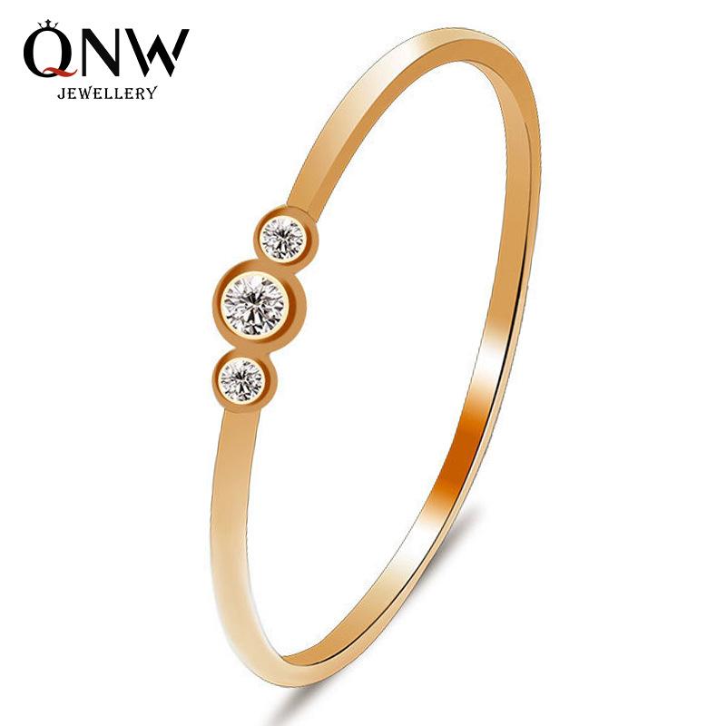 Elegant and simple inlaid three diamond copper zircon knuckle ring jewelry