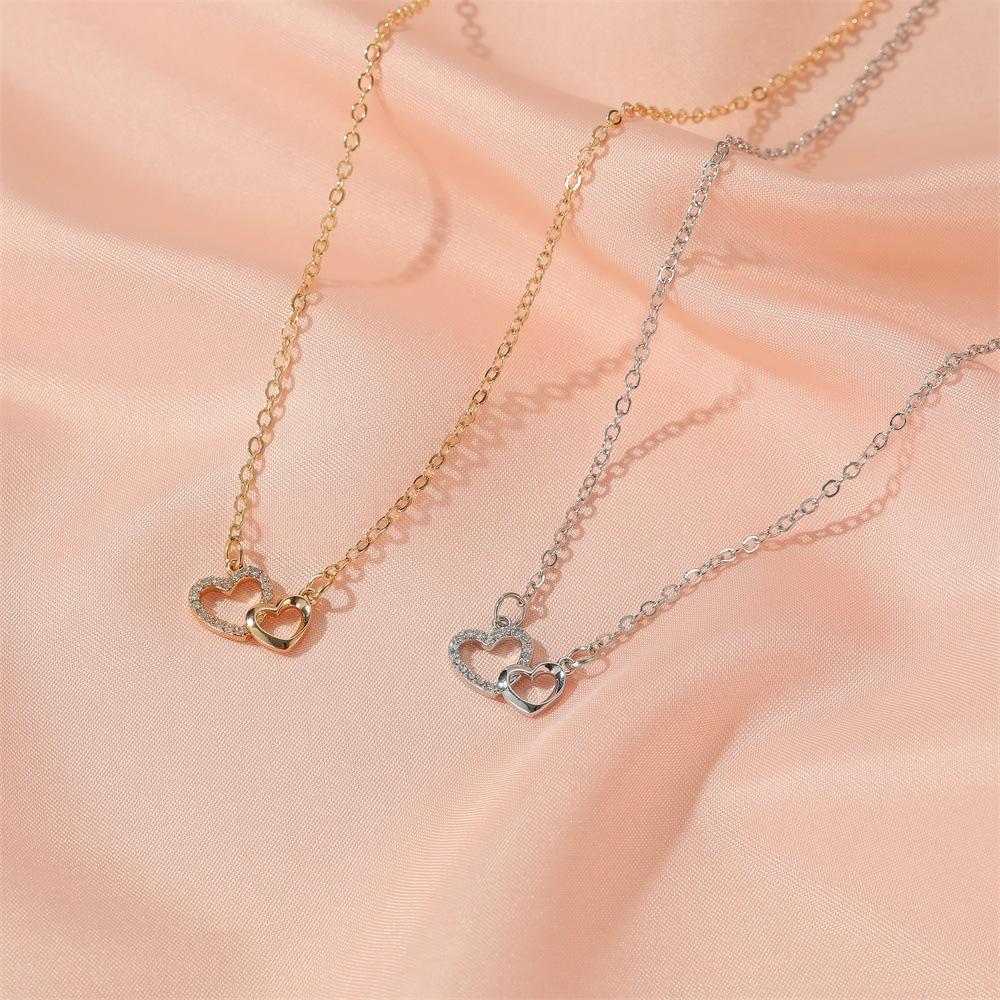Simple and versatile love necklace temperament double heart pendant clavicle chain romantic Tanabata Valentine's Day gift