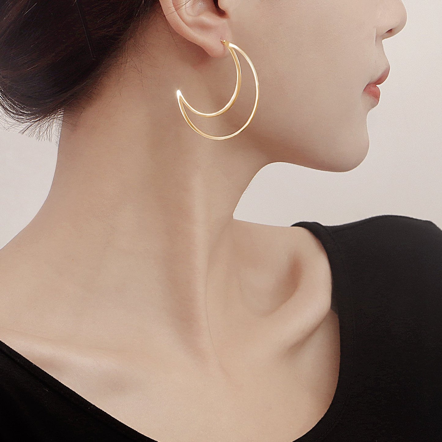 Jewelry Retro Geometric Hollow Crescent Earrings Female Exaggerated Big Moon Metal Earrings Earrings