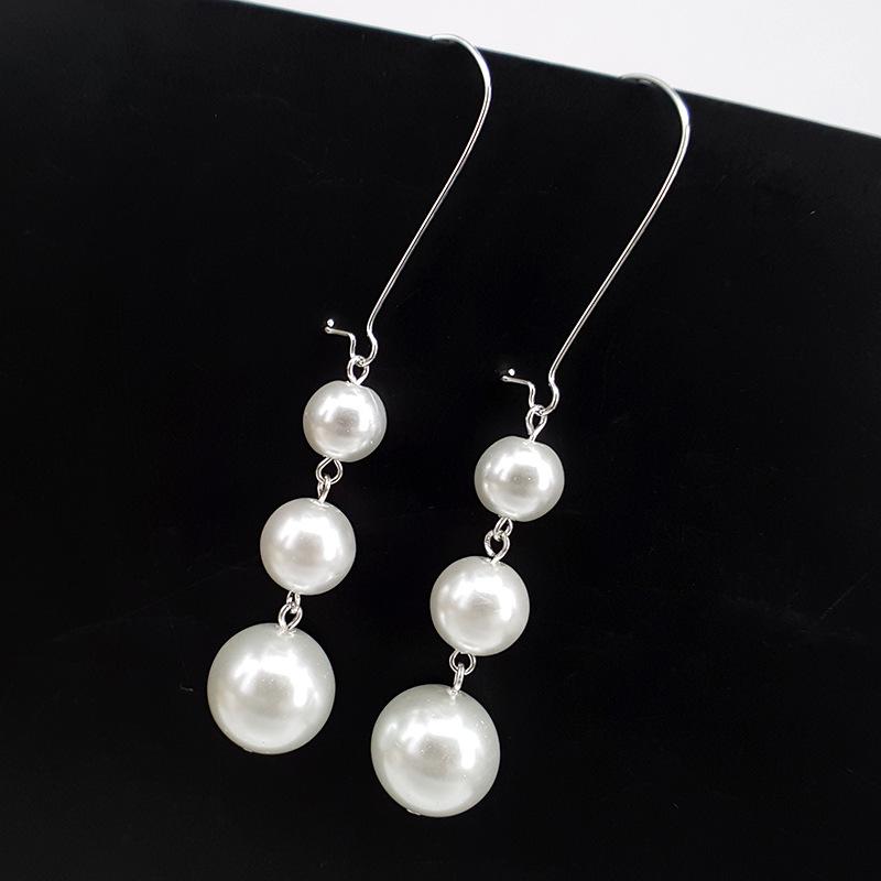 The best taste in the world is Qinghuan's earrings of the same style Anqinghuan Chen Qiaoen's personality gray pearl earrings
