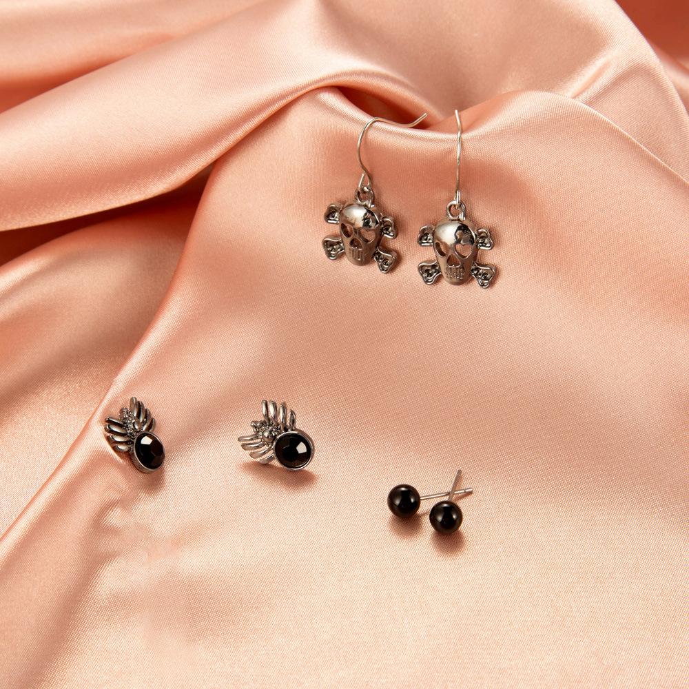 Personality Earrings Halloween Earrings Personality Bat Skull Stud Earrings Fun Funny Set Earrings