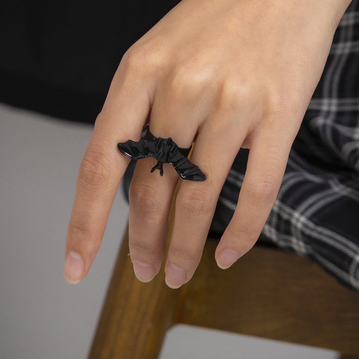 Jewelry personality sweet cool snake-shaped Halloween ring female creative dark opening bat ring