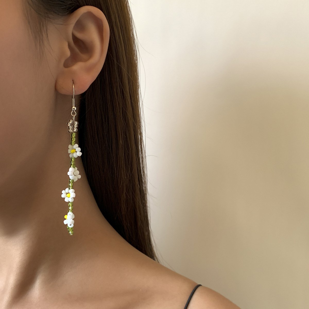 Bohemian daisy flower rice bead earrings female holiday hand-woven beaded earrings