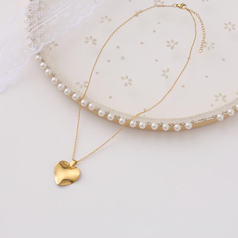 Retro Irregular Geometric Necklace Women's Heart Shape Love Clavicle Chain